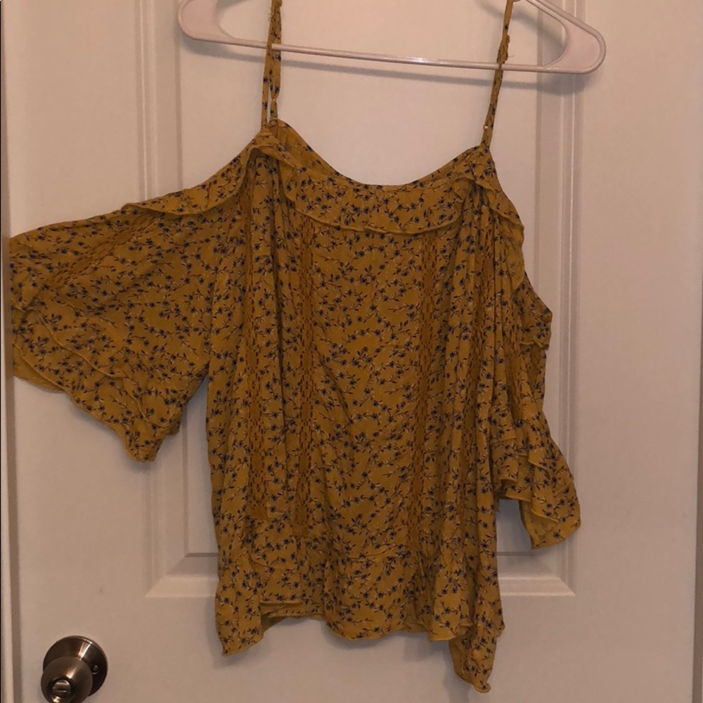 Tank/quarter length sleeve